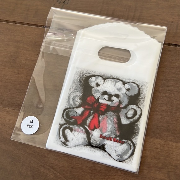 3/25$ 25 pcs Little Bear Bags Loot Bags Favor Bags Treat Bags 3.5"x4" Inches - Picture 4 of 4